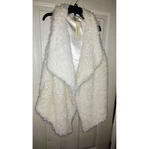 Ana & Kate White Furry Vest Lined with Side Pockets Size S/M